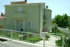 Zdene - With Parking - A1, Раб
