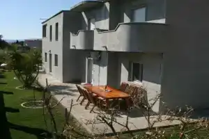 Ivica - Parking - A2, Kaštel Kambelovac