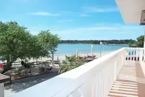 Mark - 10 m From sea - A3, Медулин