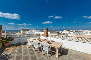 2755 Villa Verdemare - Appartamento A by Barbarhouse, Торре-Сан-Джованни-Удженто