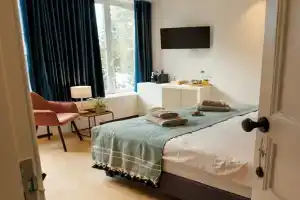 Apl8 St-Anna B&b, Брюгге