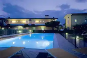 Hotel Blue Silver, Сирмионе