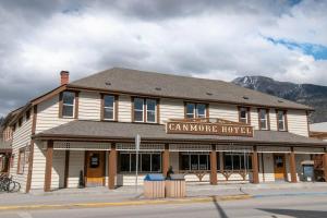 Canmore Hotel Hostel, Кенмор
