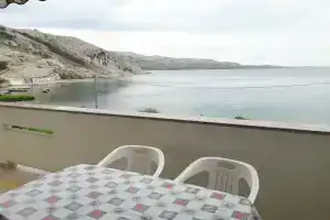 Apartments Metajna X, Zubovići