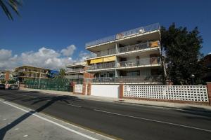 Amura Be my Guest Castelldefels, Кастеллдефелс