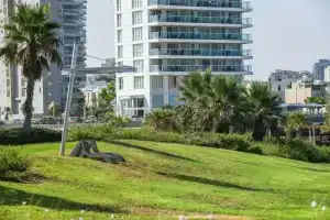 Coastline Family Triplex by Sea N' Rent, Нетания