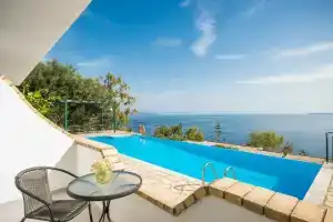 Four-Bedroom Villa Eleni by Konnect, with Private Pool & Stunning Seaview, Барбати