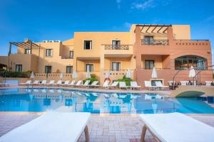 Silver Beach Hotel &, Герани