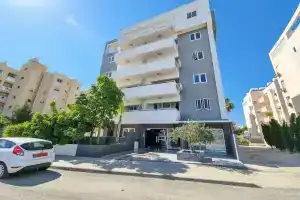 Wait n Sea Apartment, Ларнака