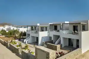 Paros Gem, Науса
