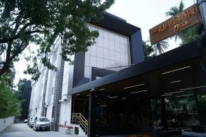 Отель «The Kings Park Grand»