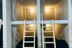 One Hostel&Standing Bar, Химедзи