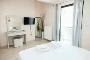 Great Apartment in Piraeus, Пирей