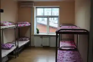 Хостен на Подоле, Киев