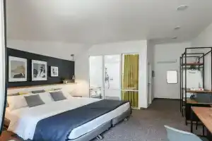 History Hotel