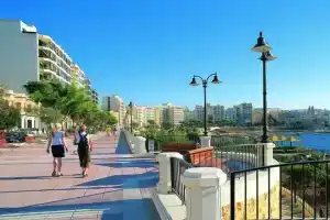 Cosy 1br Apartment in Central St Julian's, Пемброк