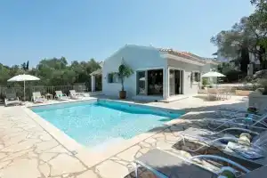 Villa Helonaki, Кассиопи