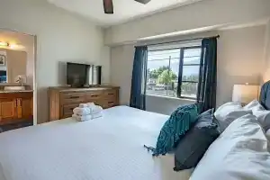 Downunder Mountain Retreat by Revelstoke Vacations, Ревелсток