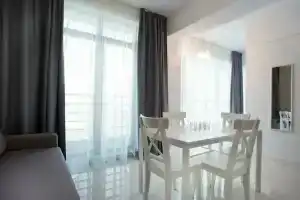 Beach Rooms, Констанца