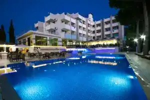 Hotel «Akbulut & Spa», Гюзельчамлы