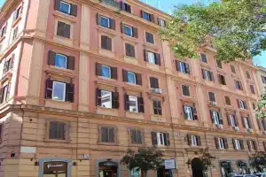 Colonna Luxury Suites, Рим