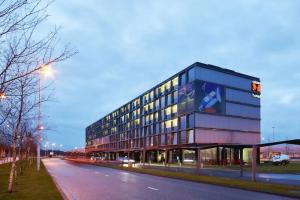 Отель «citizenM Schiphol Airport», Аэропорт Схипхол
