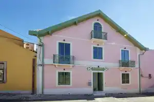 Sintra Green Chalet  Bed & Breakfast, Синтра