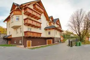 EverySky Wilcza 3a, Карпач