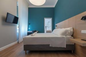 Nolana 28 Rooms in Naples, Неаполь