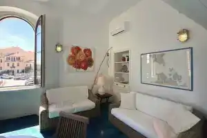 Molo Blu Apartment in La Maddalena, Ла-Маддалена