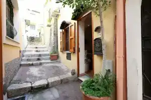 Porta Catania & Duomo Cozy Apartment, Таормина