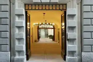 Palazzo Giusti Suites and SPA, Урбино