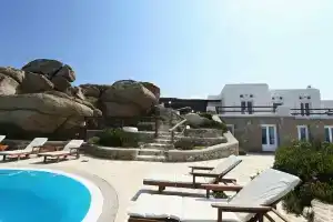 Villa Super One, Каламата