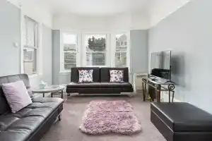 Large and Lovely 3 Bedroom Flat, Окленд