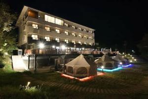 Granp Glamping Resort, Сима
