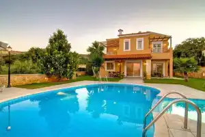 Elessa - Gerani Villas With Private Pool, Герани