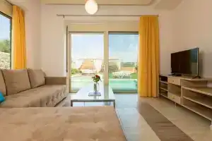 Blue Mare Villa in Rethimno Crete, Сфакаки