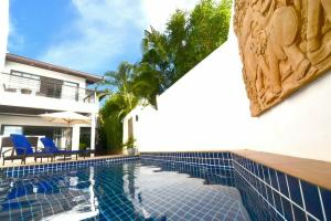 Modern Tropical Villa, Банг По