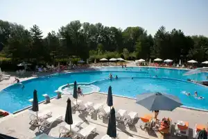 Hisar Otel Turizm Ve Otelcilik, Измир