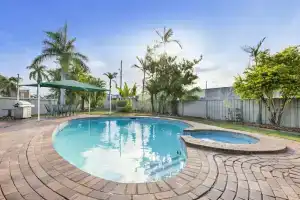 Rockhampton Riverside Central Hotel, Рокгемптон