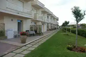 Mare Di Pazze, Торре-Сан-Джованни-Удженто
