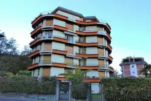 Astrid House, Стреза
