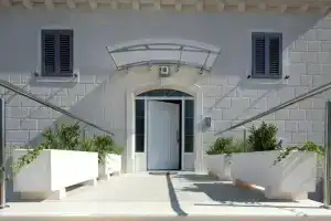 Ivy - Modern With Terrace - A1 Tulipan, Бол