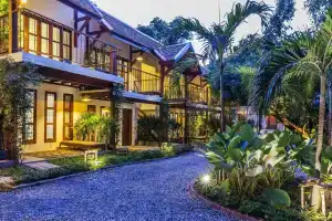The Monttra Pattaya, Джомтьен
