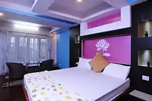 Khushi Homestay, Патан