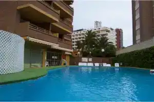 Trebol One Apartments by MC, Бенидорм