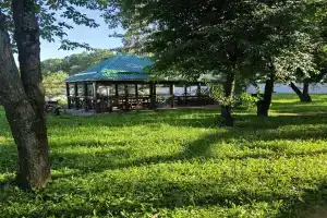 Гостиница «Фамильный», Старокорсунская