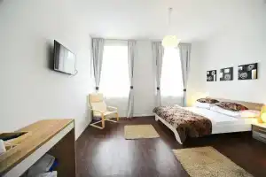 Valenti Rooms, Сплит