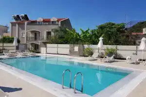 Notos Luxury Studios, Кателиос