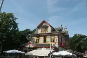 Vila Juros Akis, Паланга